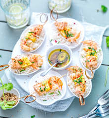 Minibrochettes de saumon, ananas et crevette