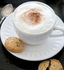 Αφρόγαλο ζεστό για καπουτσίνο