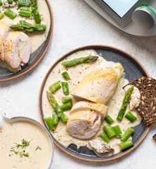 Ballotine de volaille aux asperges et comté, sauce au vin jaune