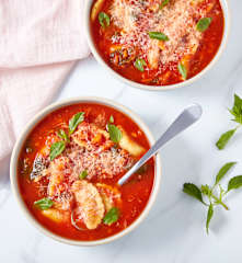 One Pot Ravioli Soup