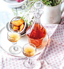 Liqueur de prune au rhum