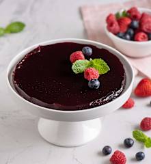 Żelka z owoców jagodowych do tortów