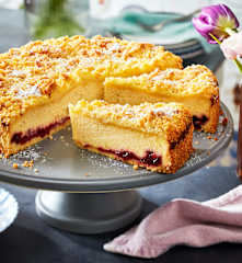 Mascarpone-Käsekuchen mit Streuseln