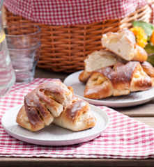 Drożdżówki z jabłkami