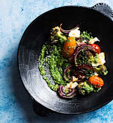 Warm broccoli salad with rocket pesto