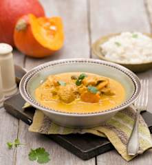 Curry z kurczaka z dynią i pieczarkami