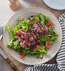 泰式舒肥牛排沙拉