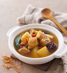 黃金蟲草燉山藥排骨湯