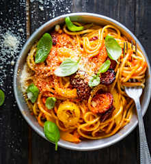 Spaghetti à la crème de poivron et au chorizo