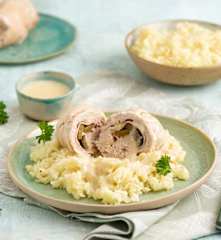 Roladki z kurczaka z ryżem i sosem musztardowym