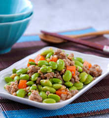 毛豆仁炒肉末