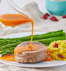 Filet de bœuf avec riz, amandes et canneberges (Métrique)