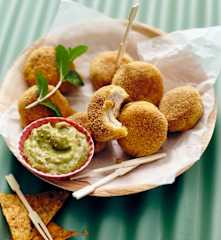 Hähnchen-Nuggets (scharf) mit Guacamole