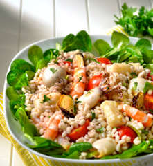 Insalata di mare con orzo perlato