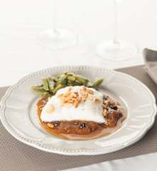 Bacalao encebollado con judías verdes crujientes