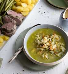 Zuppa di cavolfiore, Lonza di maiale in salsa alle pere con verdure al vapore