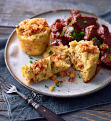 Tassenknödel mit Tomaten-Parmesan-Kern