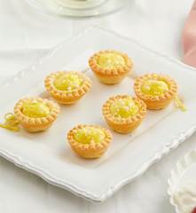 Tartellette con crema al limone
