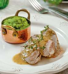 Solomillo de cerdo con puré de arvejitas