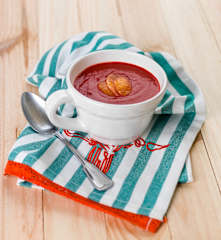 Creme de beterraba e laranja