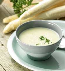 Sopa cremosa de aspargos