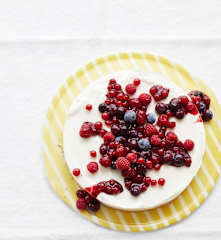 Frischkäsetorte mit Beeren