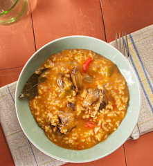 Arroz con higaditos de pollo