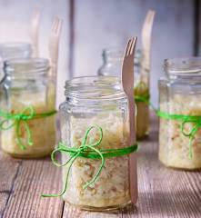 Insalata finocchi e sedano con lime e pepe rosa