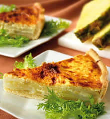 Quiche di patate, porri e ananas