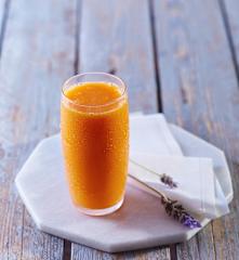 Jugo integral de zanahoria