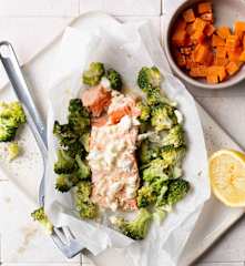 Losos s brokolicí a medovo-hořčičnou omáčkou