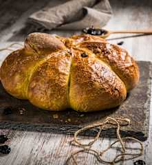 Pane alla zucca con uvetta