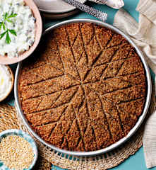 Baked kibbeh (kibbeh bil sanieh)