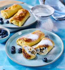 Blintzes mit Heidelbeerquark