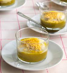 Vasitos de espárragos con salpicón