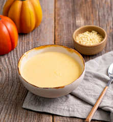 Mleczna zupa dyniowa z zacierkami (na słodko)