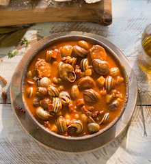 Caracoles a la madrileña en cocción lenta