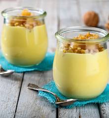 Crema alla vaniglia con pere caramellate (senza glutine)