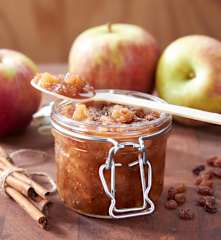 Composta di mele e uvetta alla cannella (senza zuccheri aggiunti)