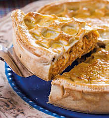 Empadão de frango com requeijão cremoso