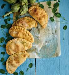 Calzones de espinafres e alcachofra