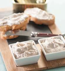 Paté de sardinas de lata