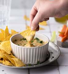 Dip de queso vegano