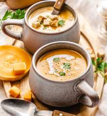 Velouté de butternut au curry et lait de coco