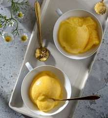 Παγωτό ροδάκινο με γιαούρτι