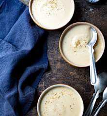 Velouté de céleri au lait de coco