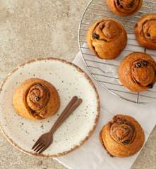 Ρολά κανέλας με σταφίδες