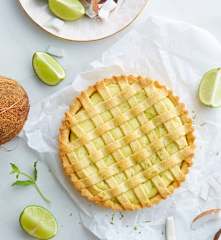 Crostata con crema di ricotta al lime e cocco (senza glutine)