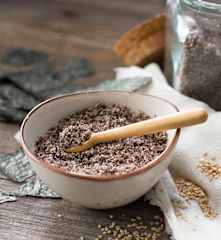 Gomashio con alga nori