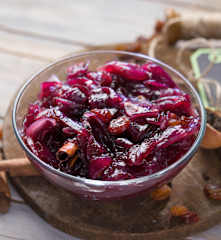 Mermelada de cebolla roja al vino tinto